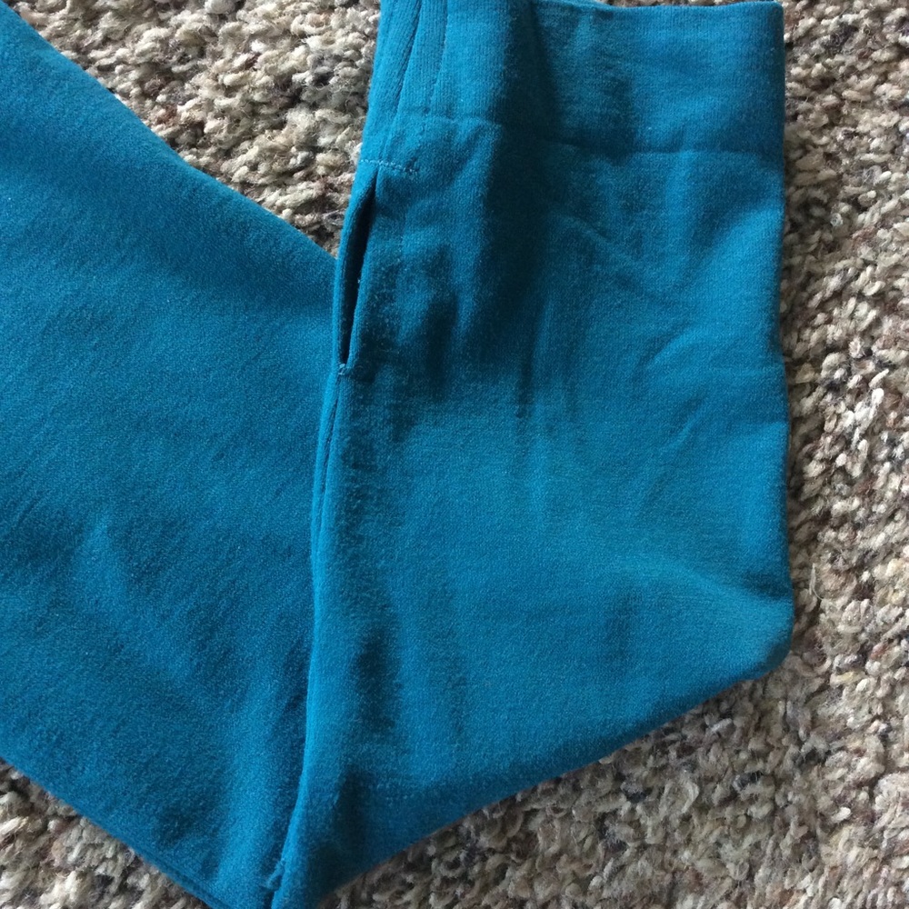 Fabletics Delta L/S Top - Picture 4 of 9